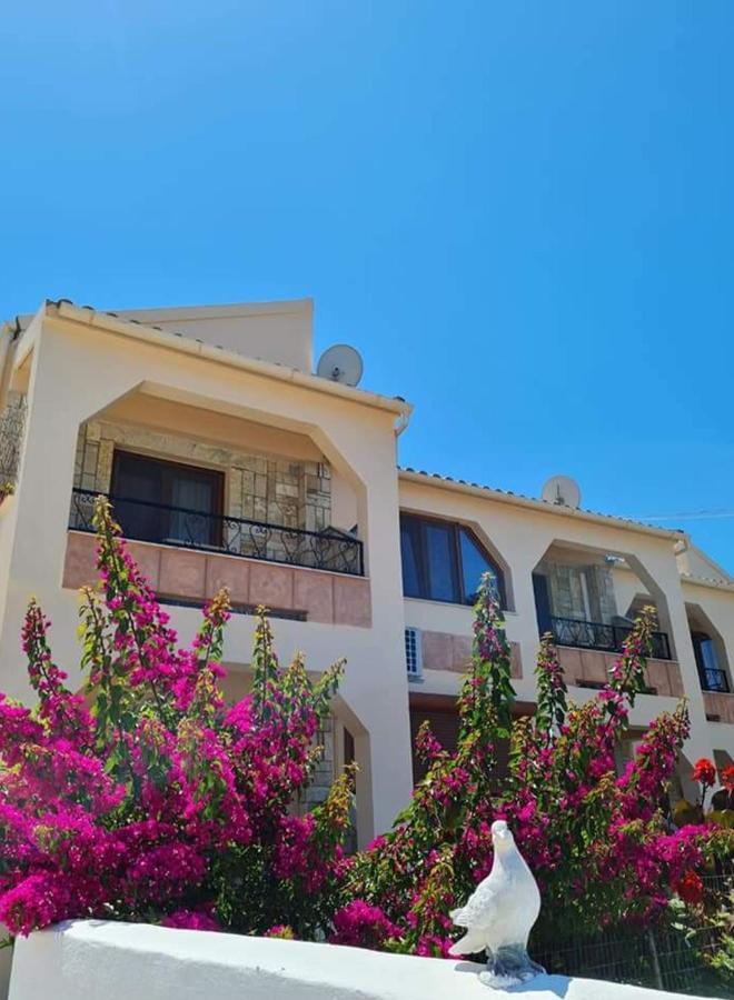 Loukia'S Studios And Apartments Παραμόνας Εξωτερικό φωτογραφία