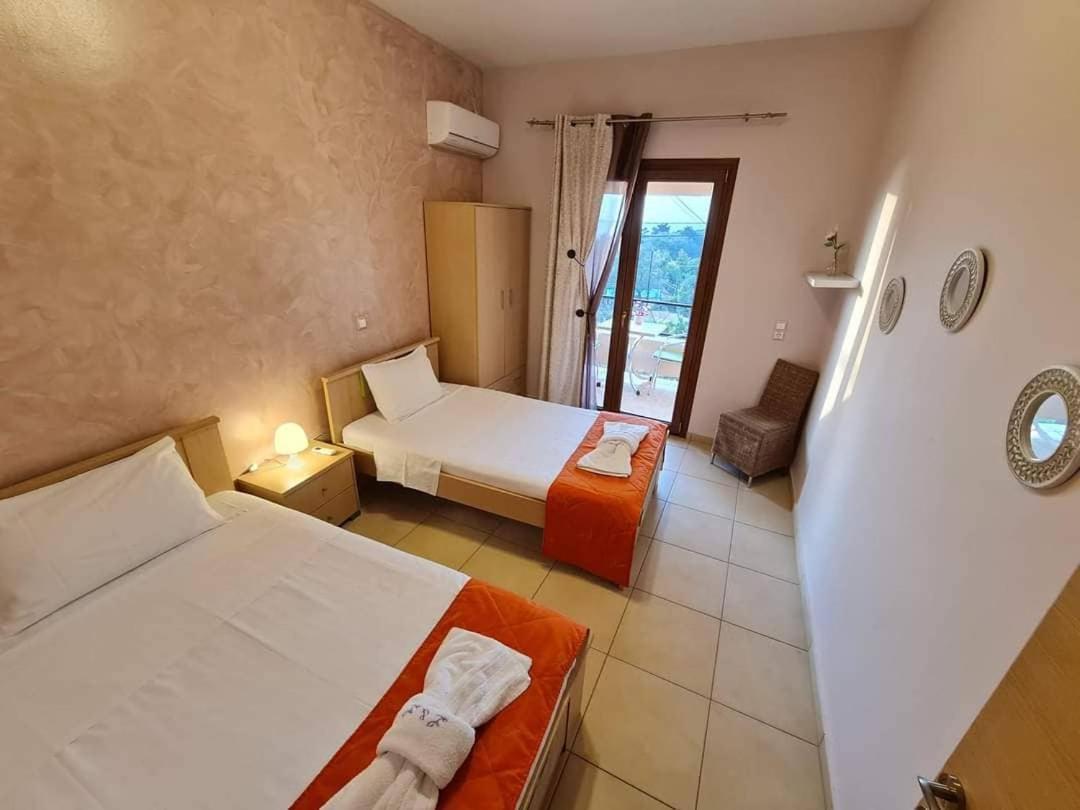 Loukia'S Studios And Apartments Παραμόνας Εξωτερικό φωτογραφία